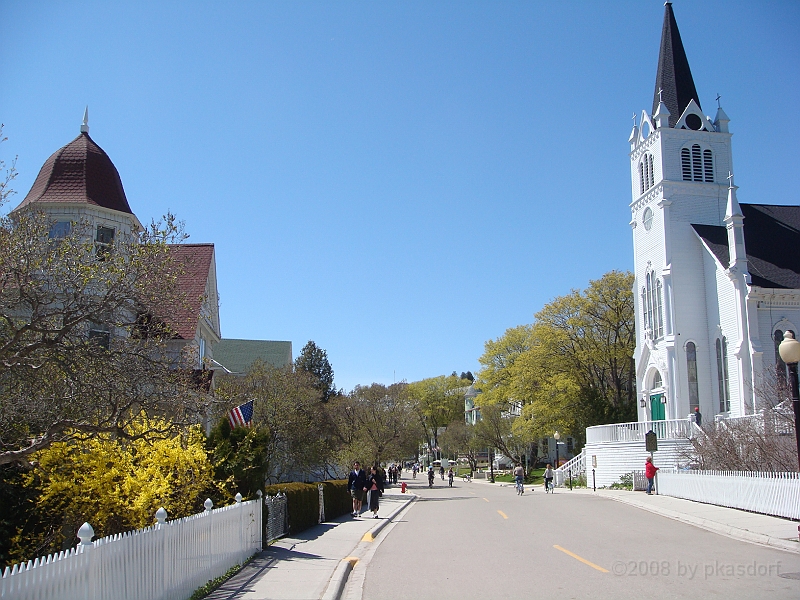 189 Memorial Day [2008 May 23].JPG - Scenes from Mackinac Island.